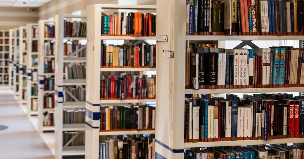 Comment Ouvrir une Librairie en 2024 : Guide Complet